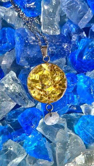 Coastify Gold Foil with mother of pearl accent